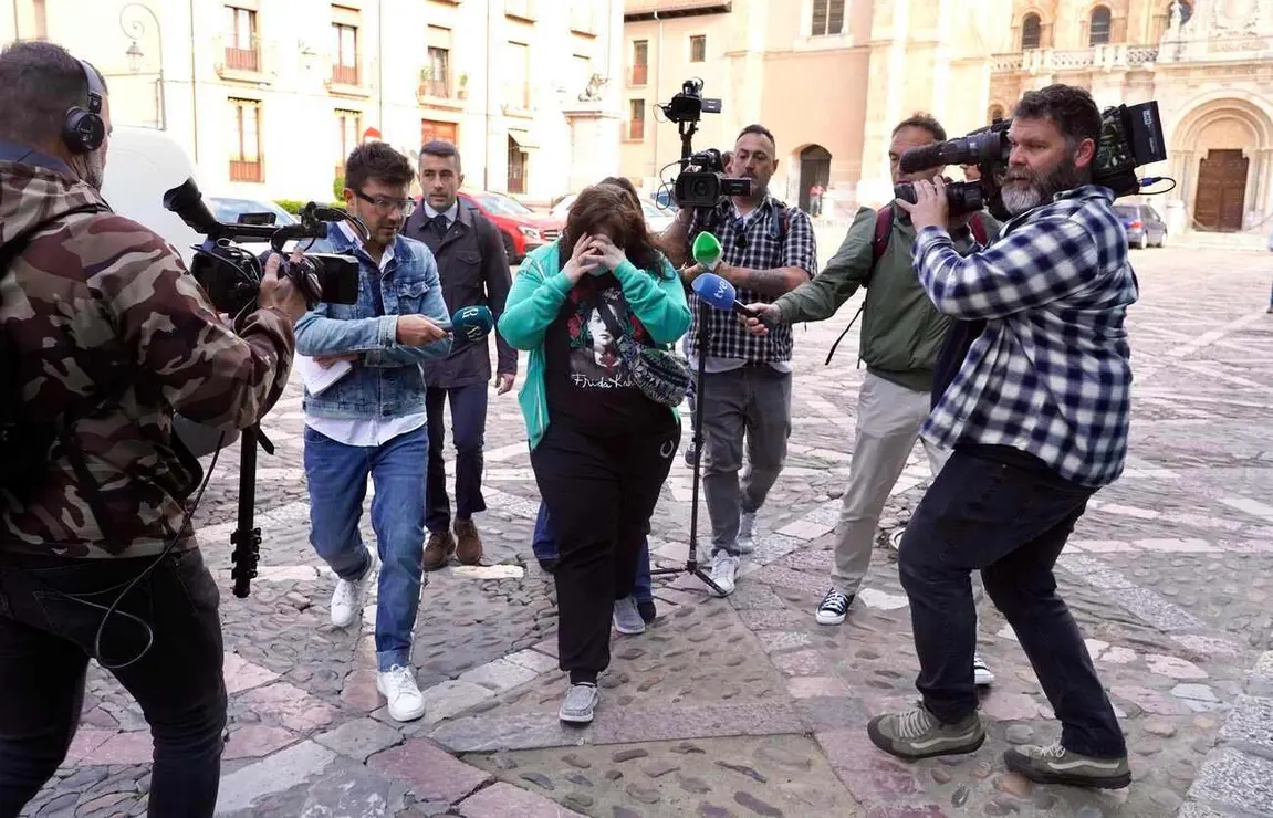 La Audiencia Provincial de León acoge el juicio contra la mujer conocida como ‘reina de la burundanga’ acusada de delitos de tentativa de homicidio, lesiones, robo con violencia, estafa y falsedad