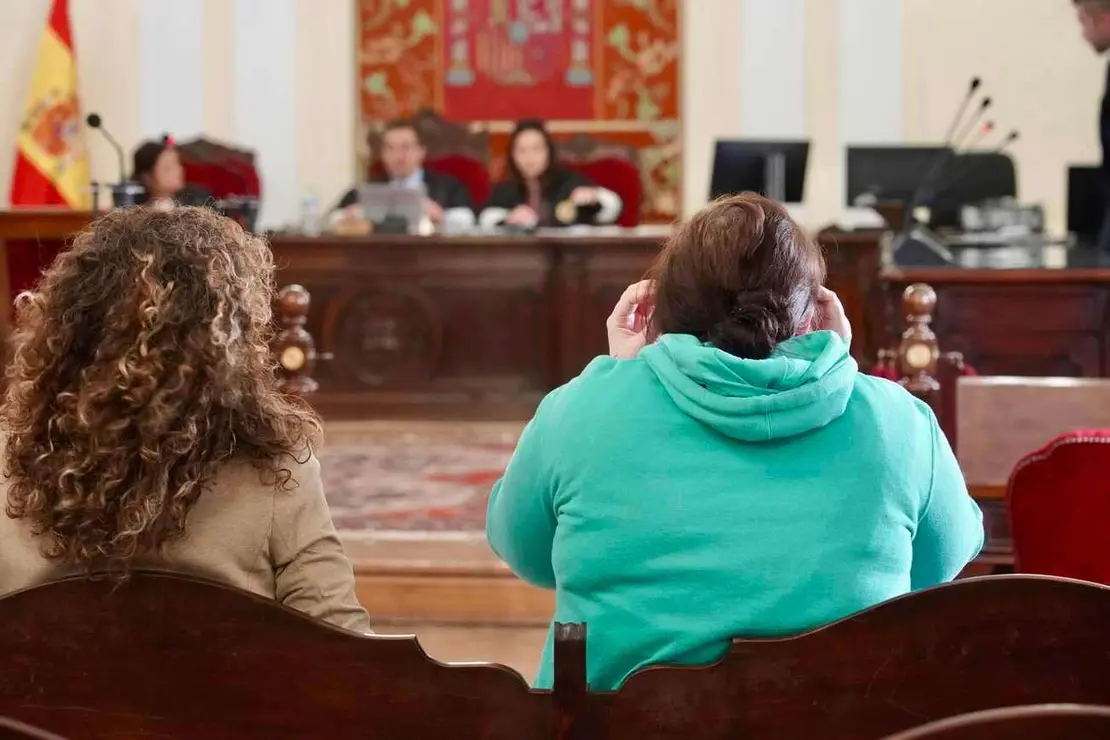 La Audiencia Provincial de León acoge el juicio contra la mujer conocida como ‘reina de la burundanga’ acusada de delitos de tentativa de homicidio, lesiones, robo con violencia, estafa y falsedad