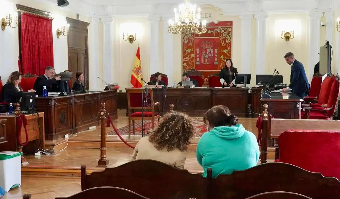 La Audiencia Provincial de León acoge el juicio contra la mujer conocida como ‘reina de la burundanga’ acusada de delitos de tentativa de homicidio, lesiones, robo con violencia, estafa y falsedad