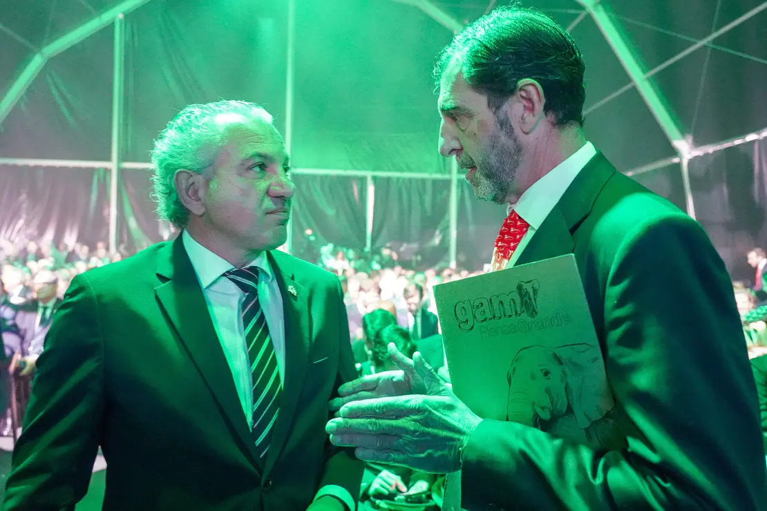El consejero de Medio Ambiente, Vivienda y Ordenación del Territorio, Juan Carlos Suárez-Quiñones, inaugura las nuevas instalaciones de la empresa GAM