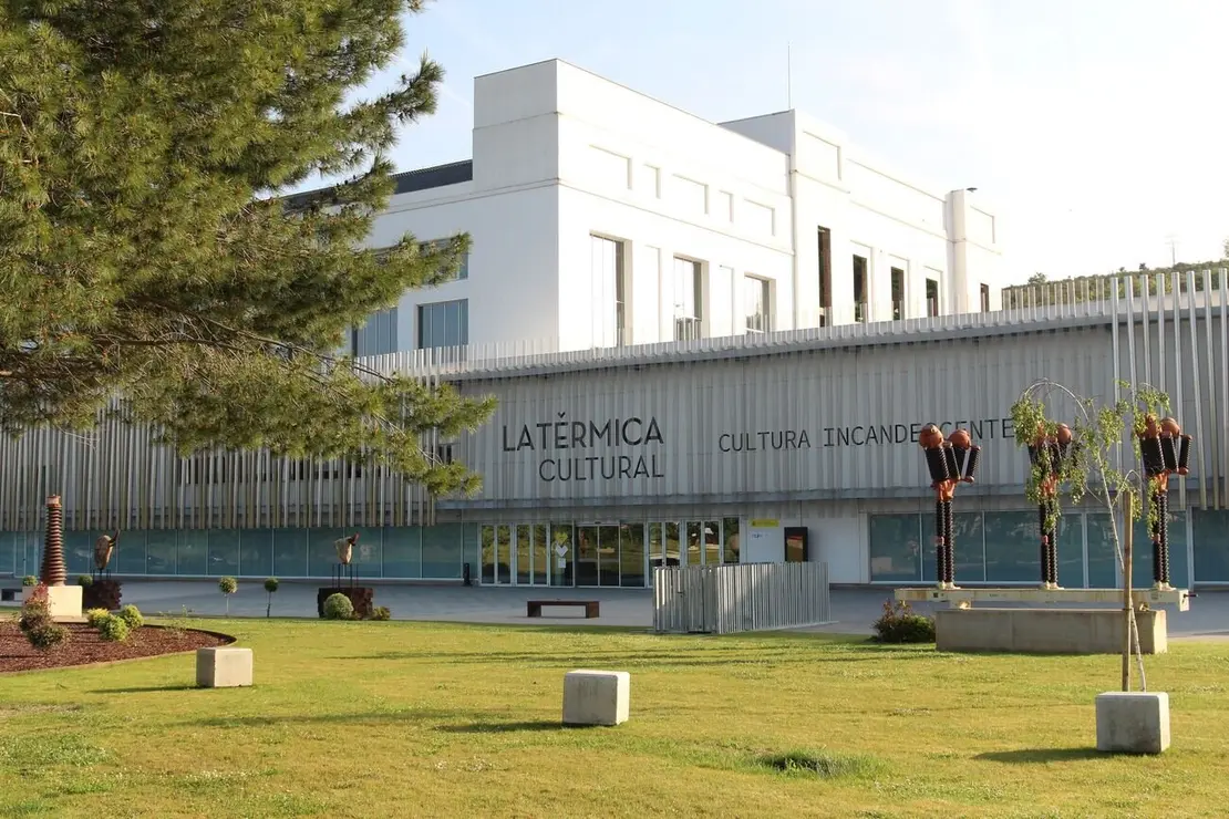 Exterior LTC 2
