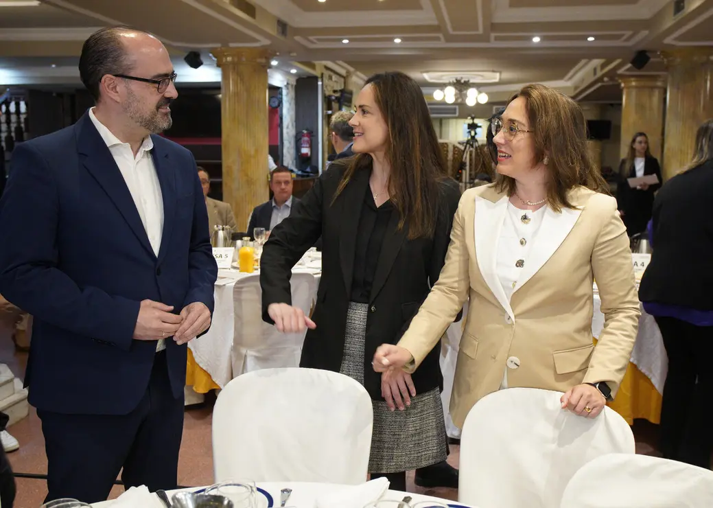 La consejera de Agricultura, Ganadería y Desarrollo Rural, María González Corral, asiste en Ponferrada al Club de Prensa de El Mundo Castilla y León titulado ‘La fuerza del sector agrario en Castilla y León’, organizado por el Consejo Económico y Social de Castilla y León