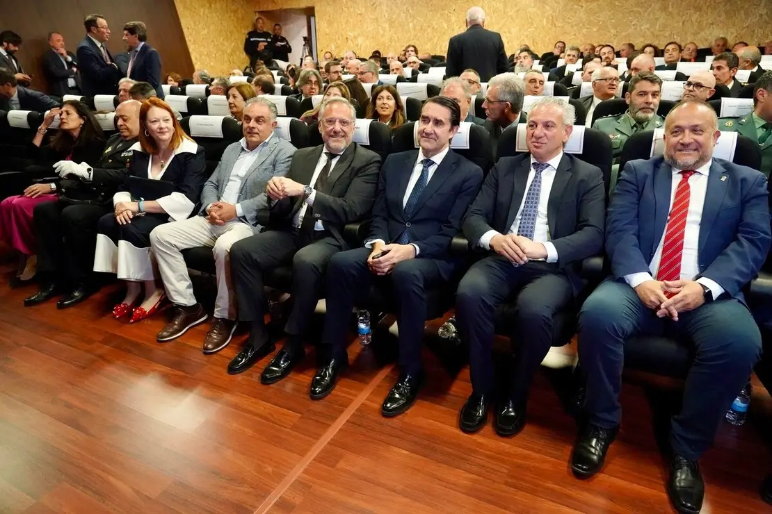Celebración del acto de entrega de las Medallas al Mérito de la Protección Ciudadana de Castilla y León 2024, al que asisten el consejero de Medio Ambiente, Vivienda y Ordenación del Territorio, Juan Carlos Suárez-Quiñones, y el presidente de las Cortes, Carlos Pollán