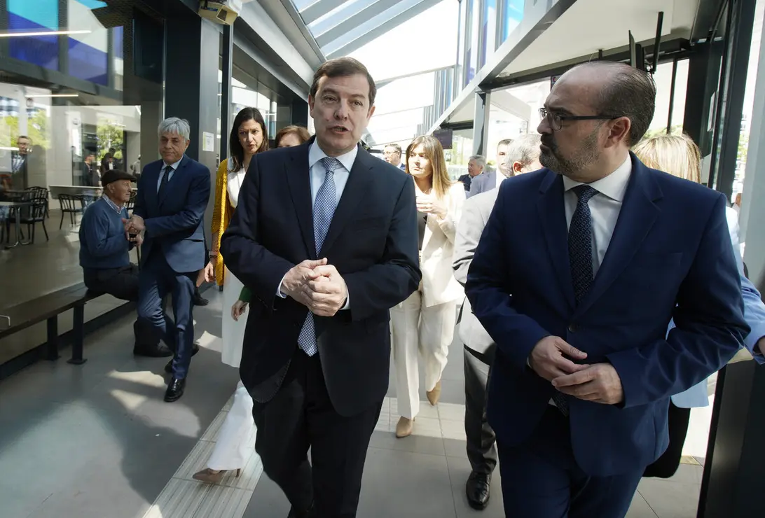 El presidente de la Junta, Alfonso Fernández Mañueco, presenta las actuaciones de mejora y modernización llevadas a cabo en la estación de autobuses de Ponferrada