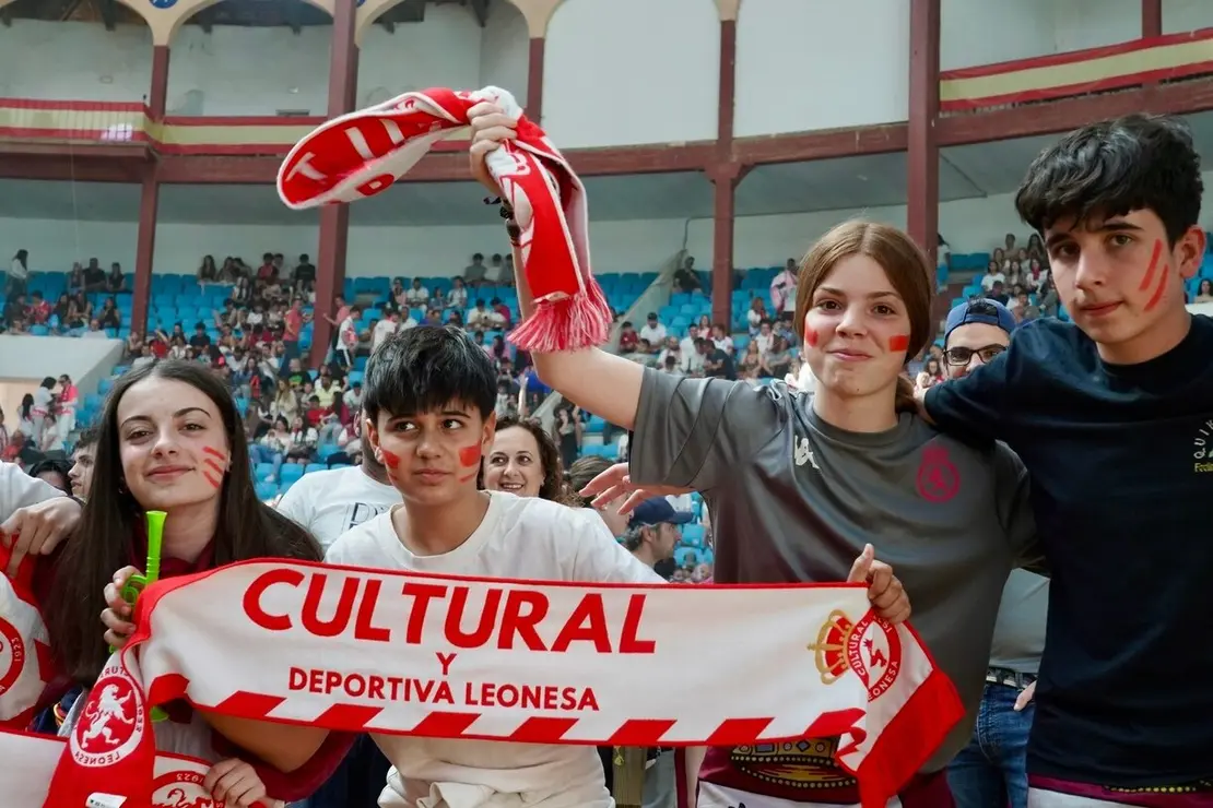 Ambiente previo al partido Cultural-Andorra