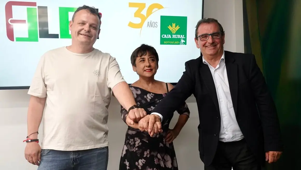 Presentación de la renovación del acuerdo de colaboración de Caja Rural con la Federación de Lucha Leonesa