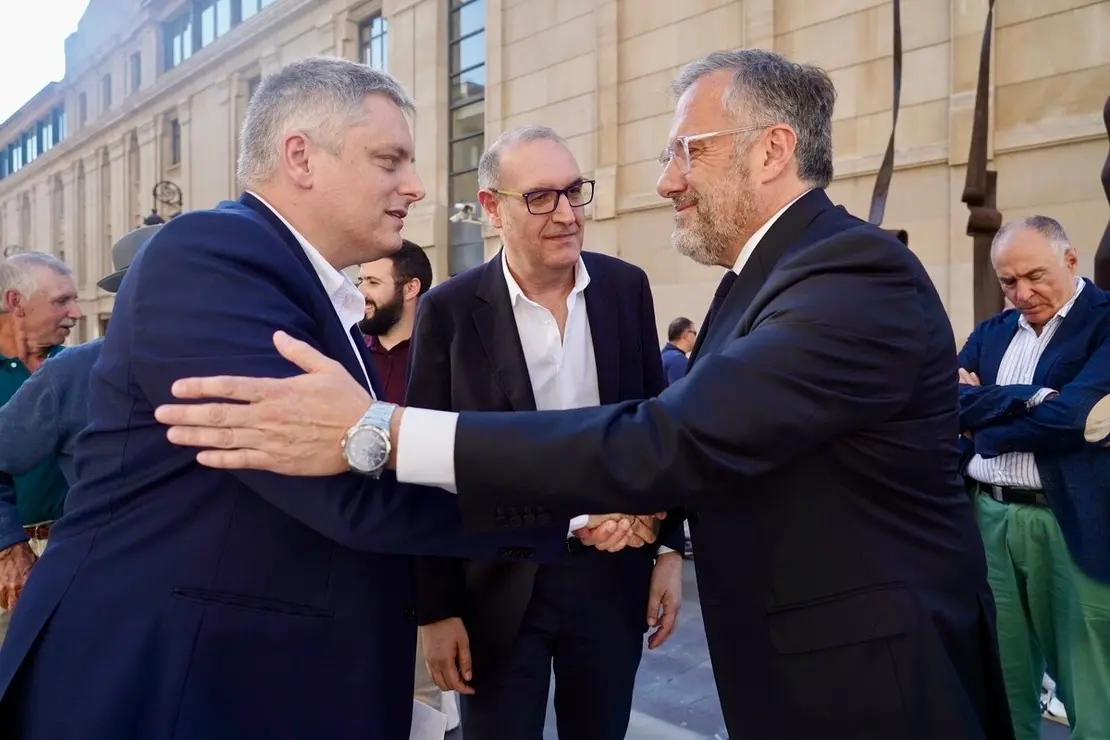 Acto de presentación oficial del medio de comunicación Heraldo de León.