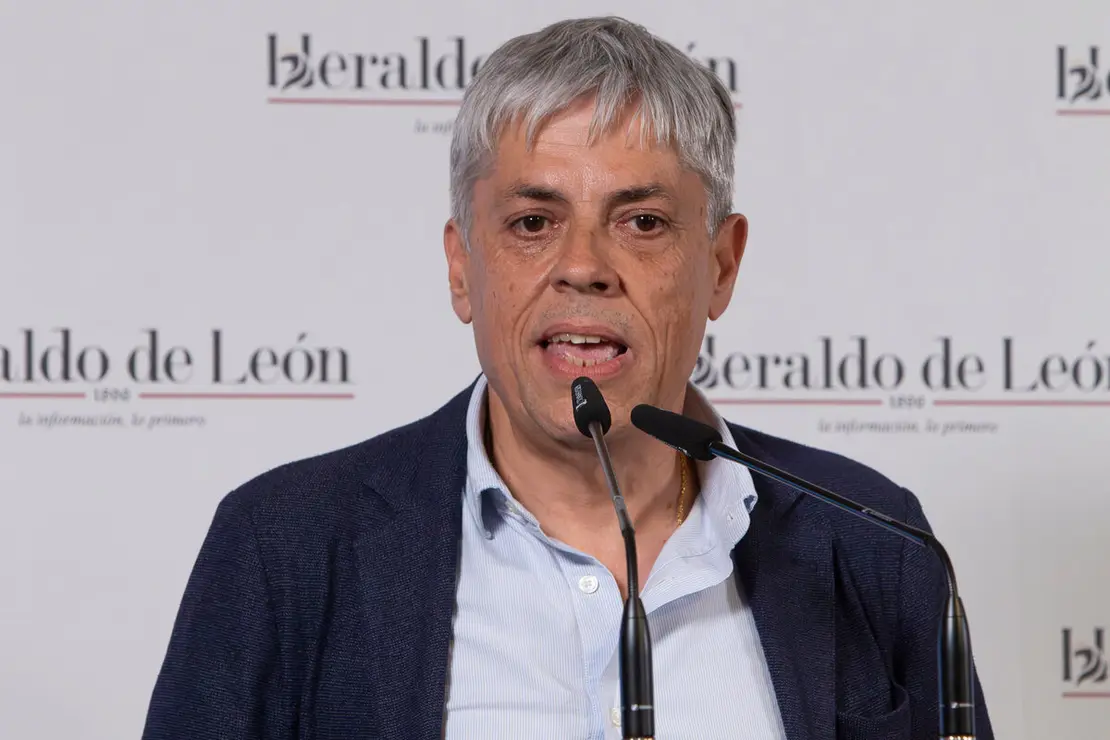 Heraldo oficial (16)