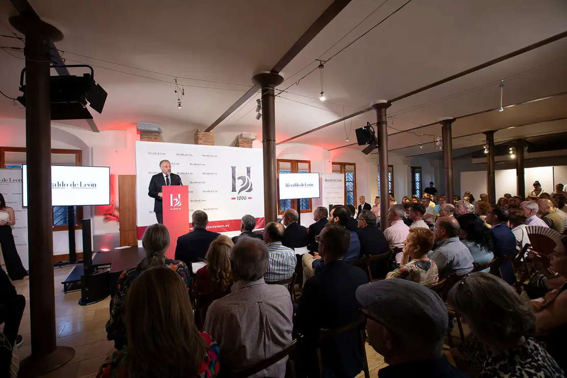 Heraldo oficial (20)