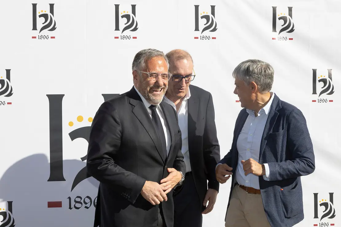 Heraldo oficial (29)