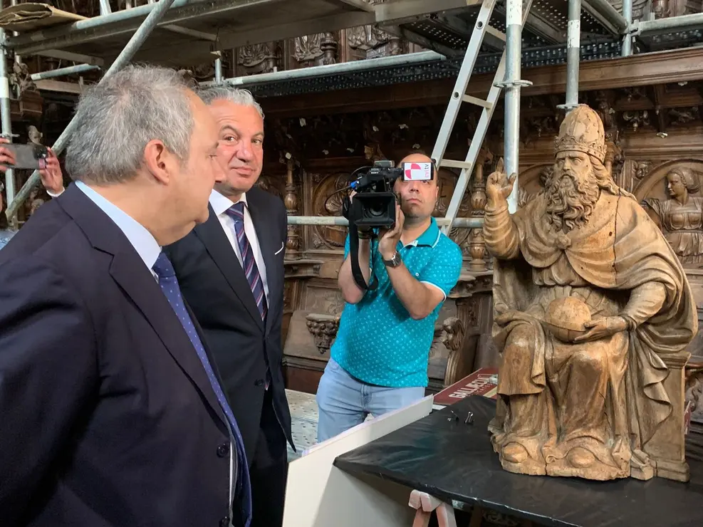 El ministro de Industria y Turismo, Jordi Hereu, ha anunciado este viernes en León el inicio del proceso de ampliación del Parador de San Marcos, una actuación que responde a una “vieja aspiración” y que supondrá una inversión total de más de 30 millones de euros, incluyendo 1,5 millones ya asignados para el proyecto técnico inicial. Fotos: A.F. Reca