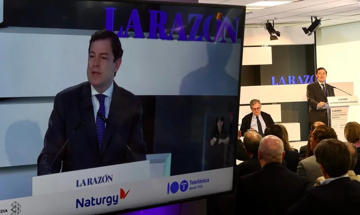 Desayuno informativo organizado por ‘La Razón’ con el presidente de la Junta de Castilla y León, Alfonso Fernández Mañueco.