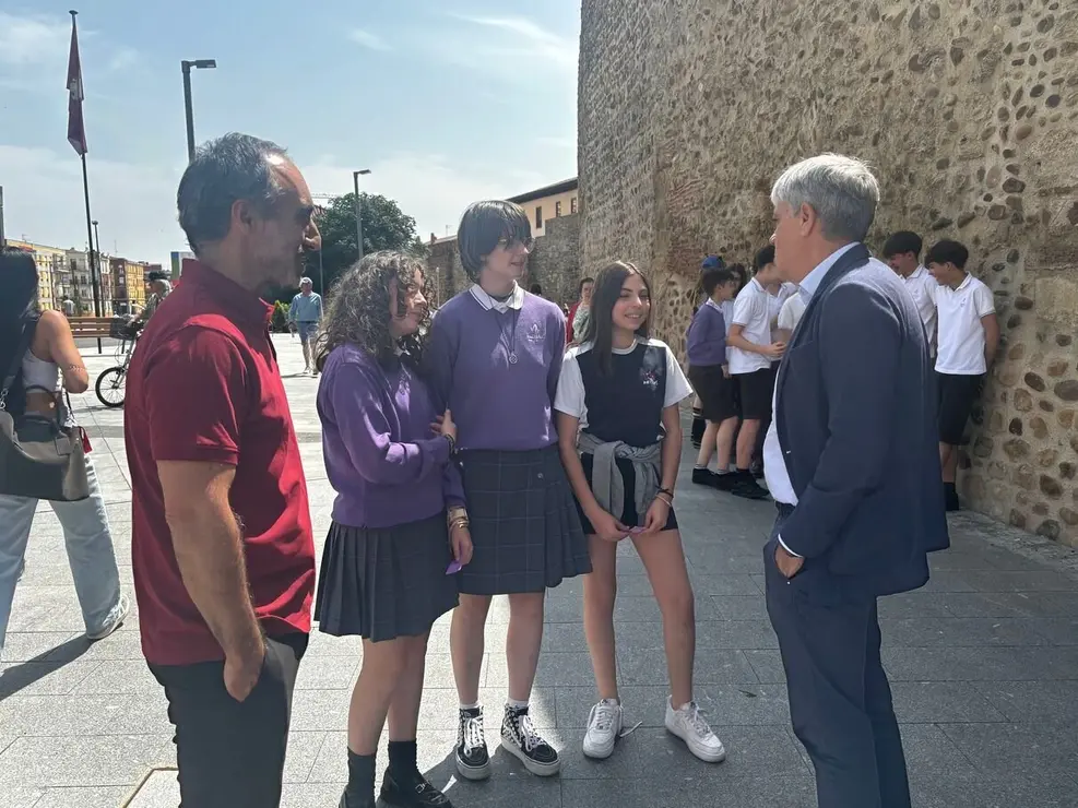 090625_ DTLE IMG ángel (21