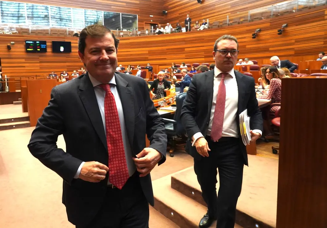 El presidente de la Junta Alfonso Fernández Mañueco en la segunda sesión del Pleno de las Cortes