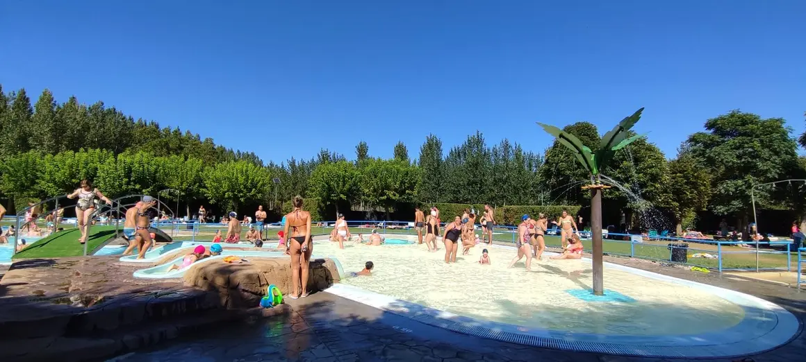 Piscinas Valencia de Don Juan 1 7