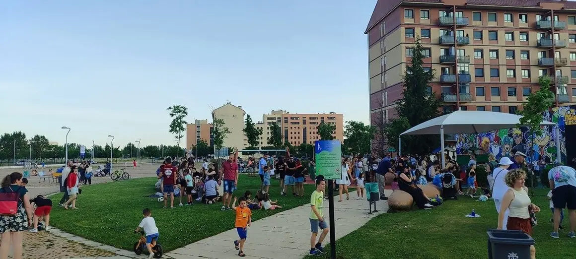 506609317_704861425484917_974367633194068582_n