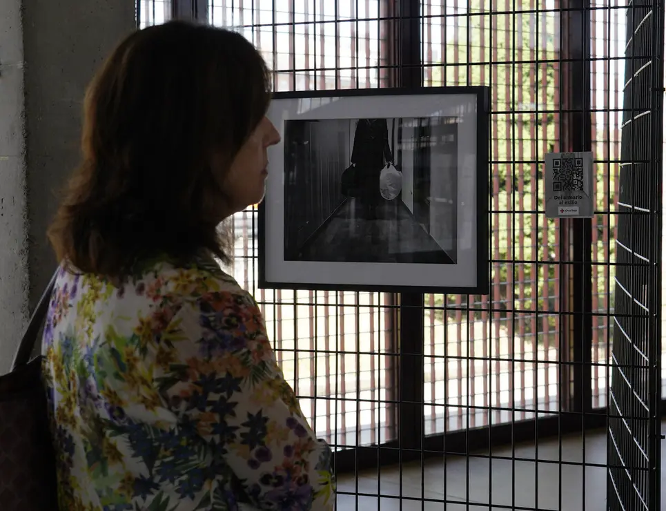 Inauguración de la exposición fotográfica ‘Rostros en tránsito: Historias de resiliencia’, a cargo del autor, Rubén Movilla