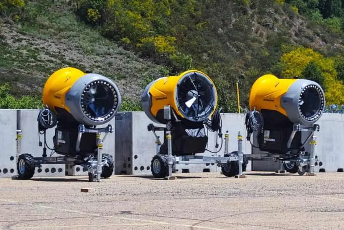 Aunque el verano es sinónimo de descanso para muchos, en la Estación Invernal Valle de Laciana-Leitariegos es todo lo contrario: el estío marca el momento más decisivo para el avance de las obras de ampliación y mejora de sus infraestructuras, de cara a tener todo listo antes del próximo invierno.