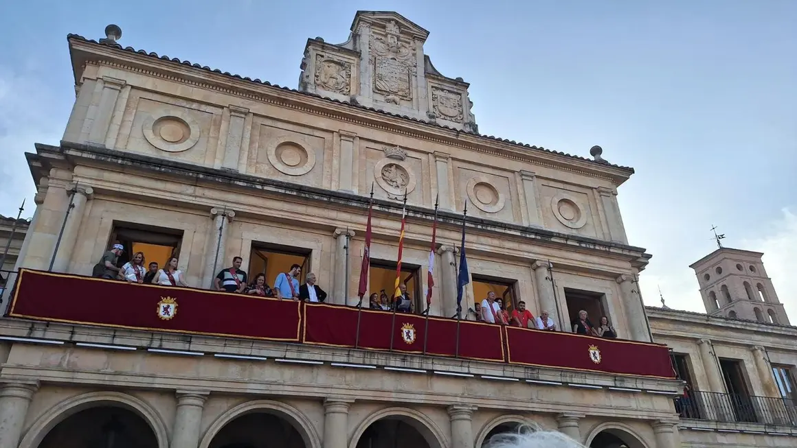 Imagen de WhatsApp 2025-06-21 a las 20.33.18_750f5239