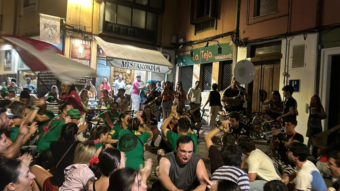 Penas noche 125