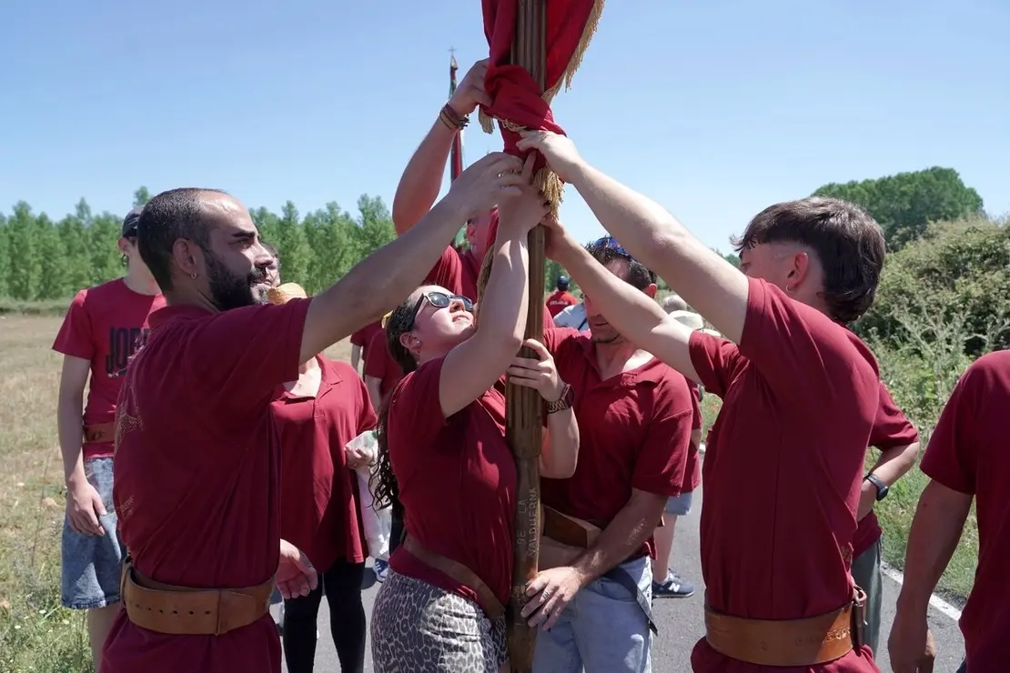 Celebración de la II Concentración de Pendones de Oteruelo de la Valduerna.