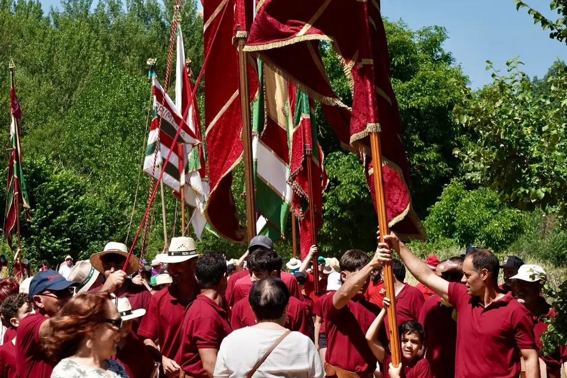 Celebración de la II Concentración de Pendones de Oteruelo de la Valduerna