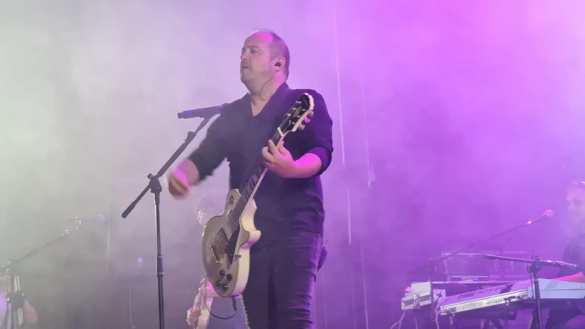 Hombres G 127