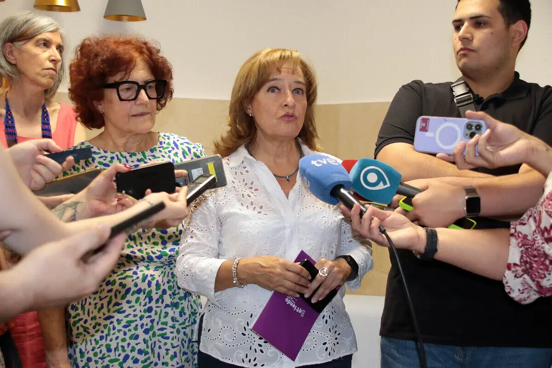 La presidenta del Tribunal Superior de Justicia de Castilla y León, Ana del Ser, visita el centro de atención y asistencia integral 24 horas a víctimas de violencia sexual de León. Foto: Peio García.
