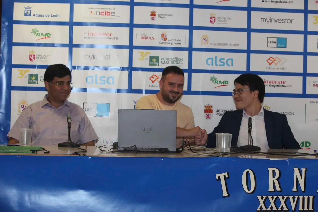 Rueda de prensa posterior al Torneo