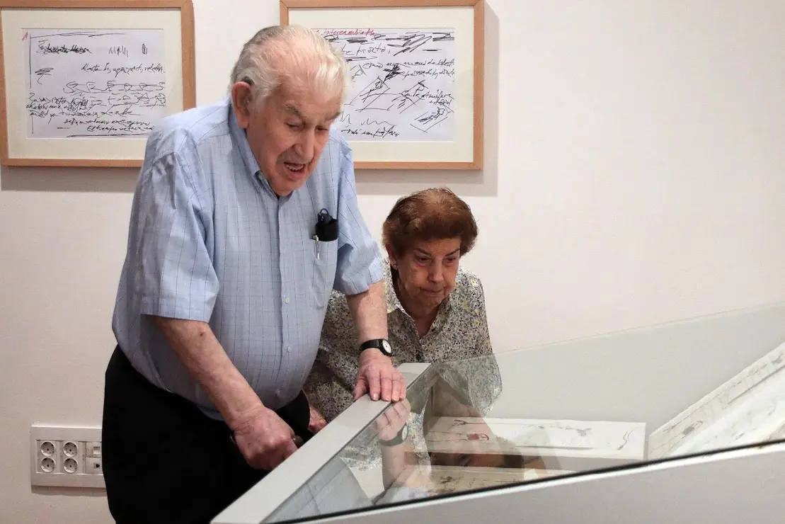 El Centro Leonés de Arte acoge la muestra ‘Antonio Gamoneda y Javier Fernández de Molina, territorio de diálogo’. Foto: Peio García