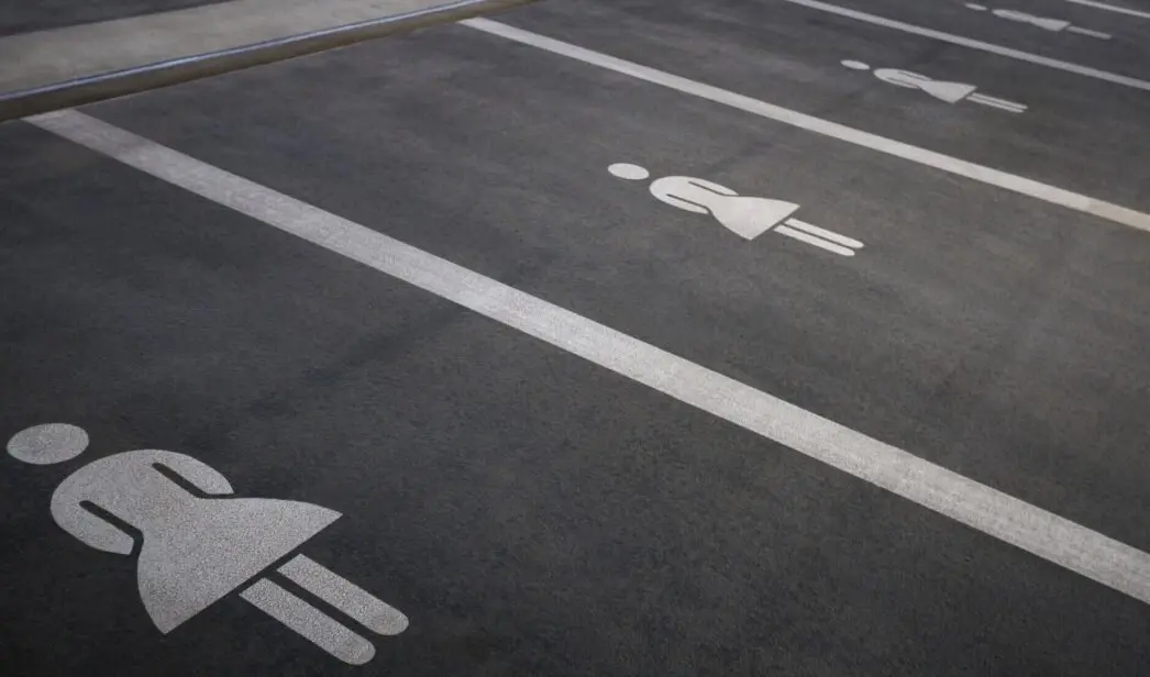 Área de estacionamiento para mujeres en Alemania