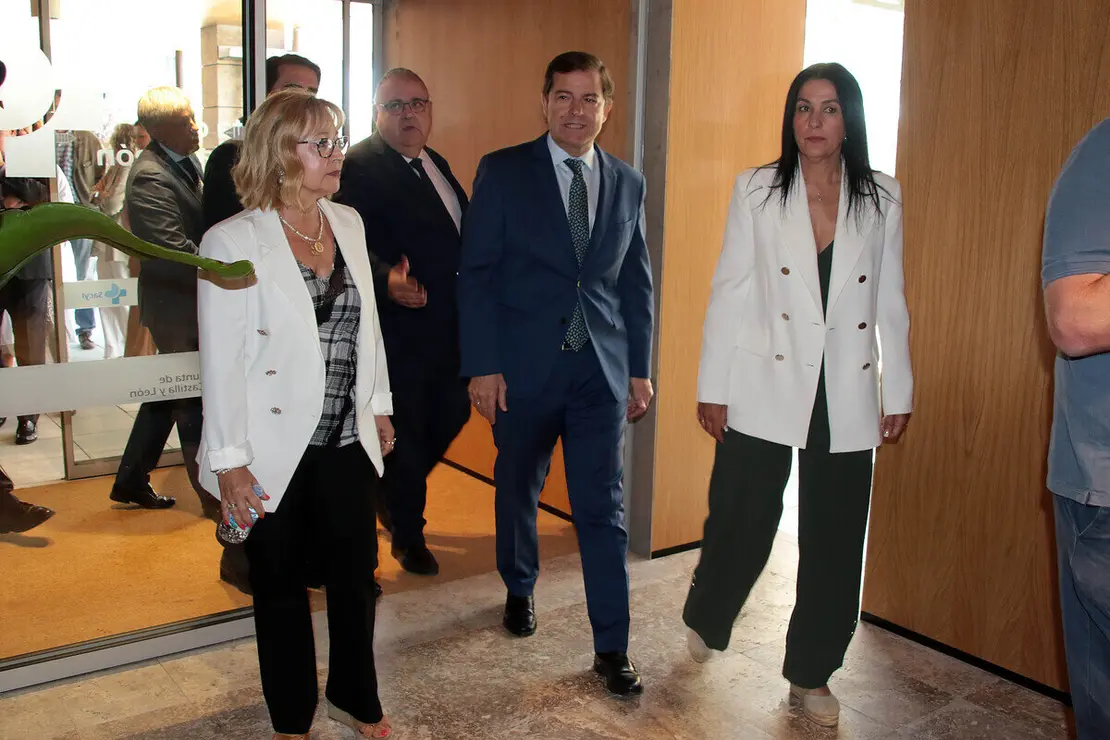 El presidente de la Junta de Castilla y León, Alfonso Fernández Mañueco, inaugura las nuevas instalaciones del centro de salud de Pinilla-San Andrés del Rabanedo