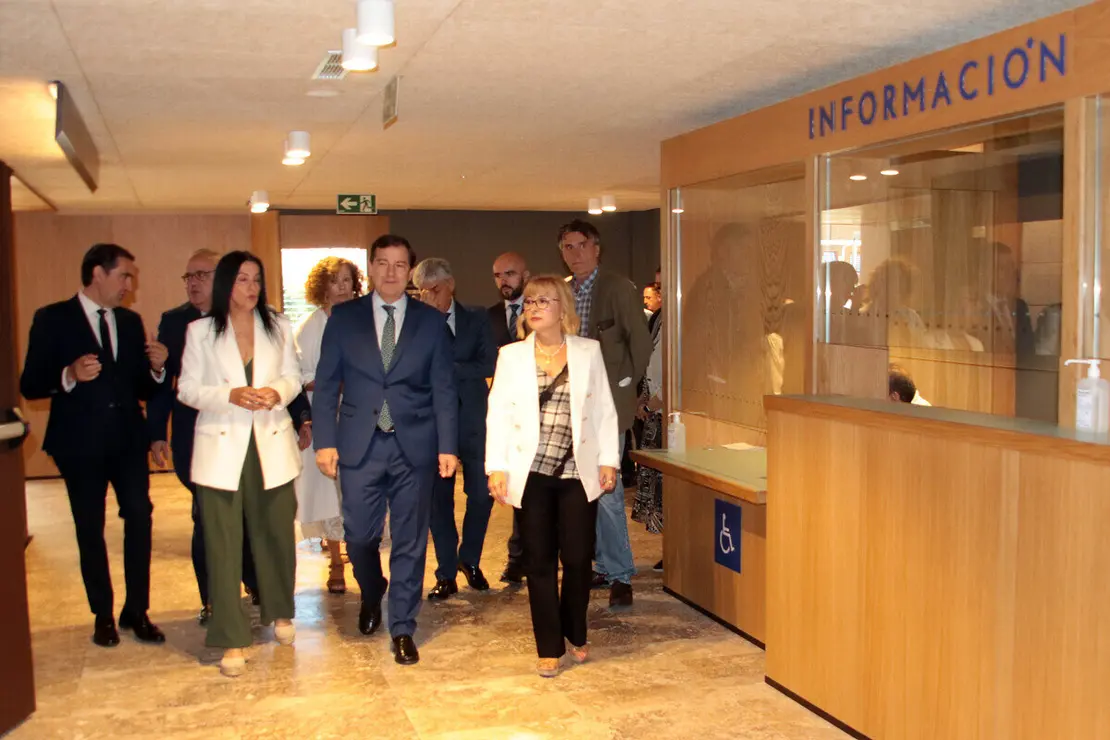 El presidente de la Junta de Castilla y León, Alfonso Fernández Mañueco, inaugura las nuevas instalaciones del centro de salud de Pinilla-San Andrés del Rabanedo