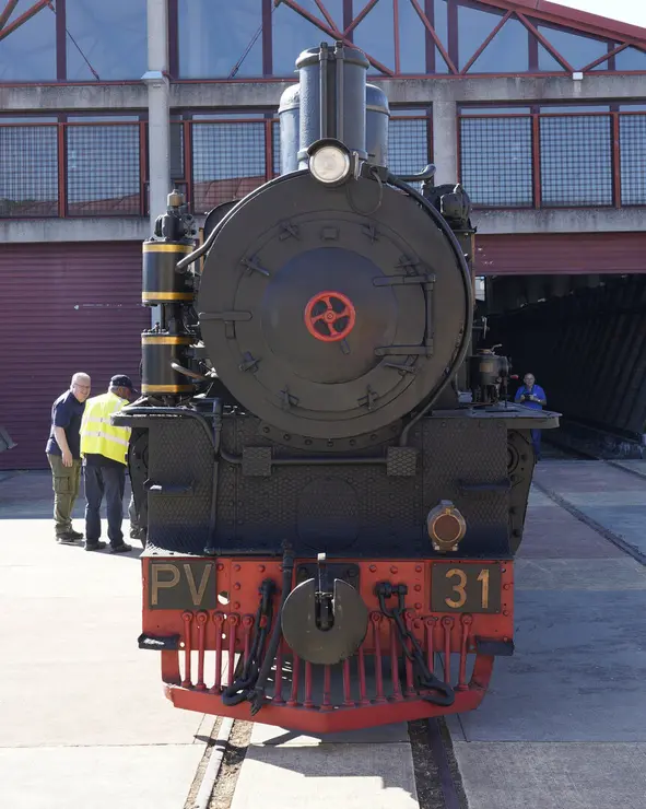 Traslado de la locomotora PV 31 de Ponferrada a los Talleres Ferroviarios de Villablino (León)
