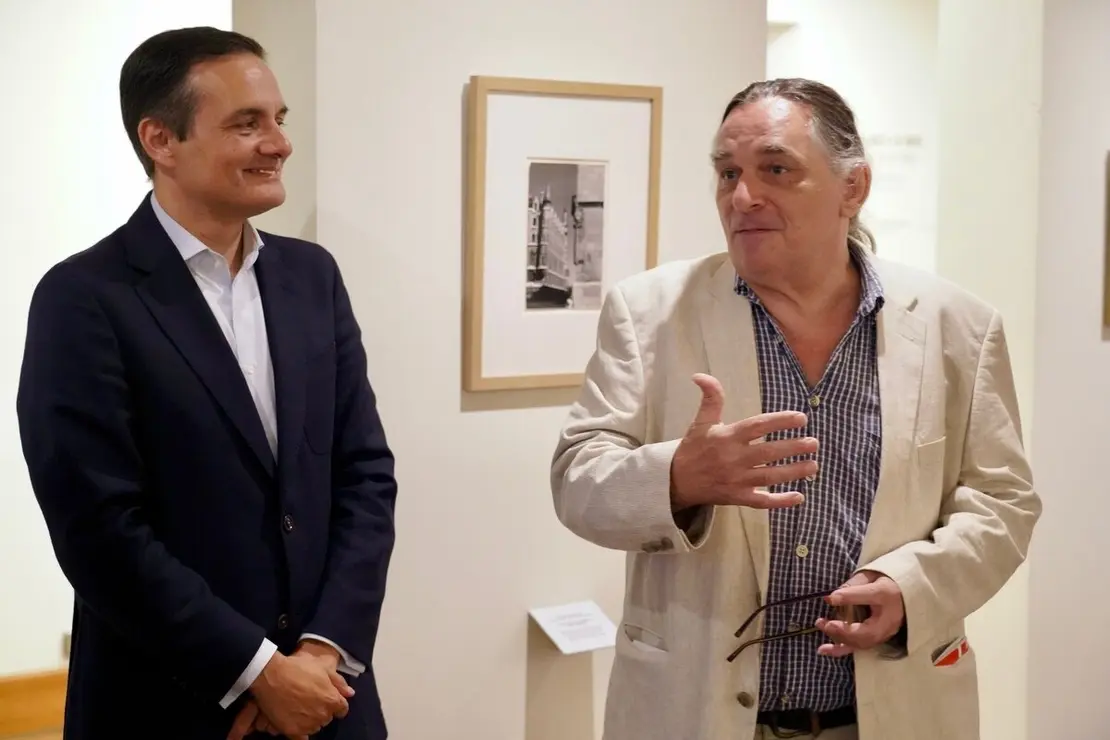 El Museo Casa Botines Gaudí expone las fotografías que Català-Roca hizo en León