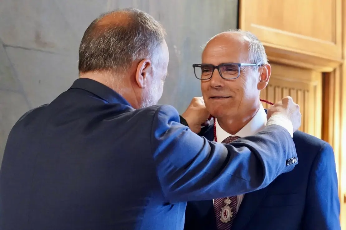 Pleno ordinario de la Diputación de León, en cuyo orden del día se encuentra la toma de posesión de dos nuevos diputados