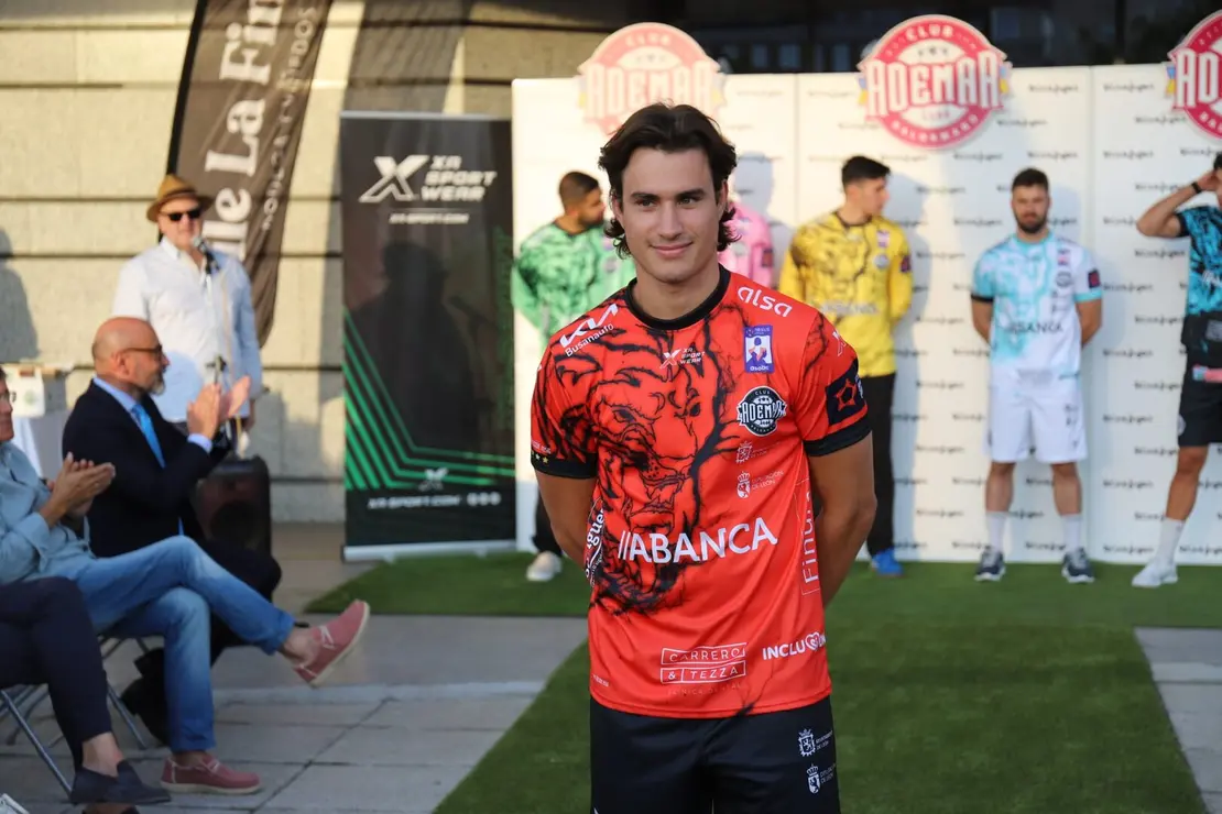 Ademar equipación (12)