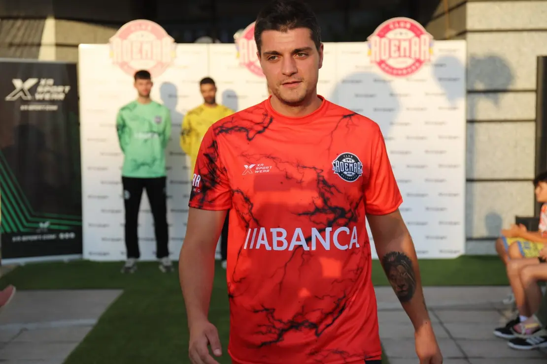 Ademar equipación (19)