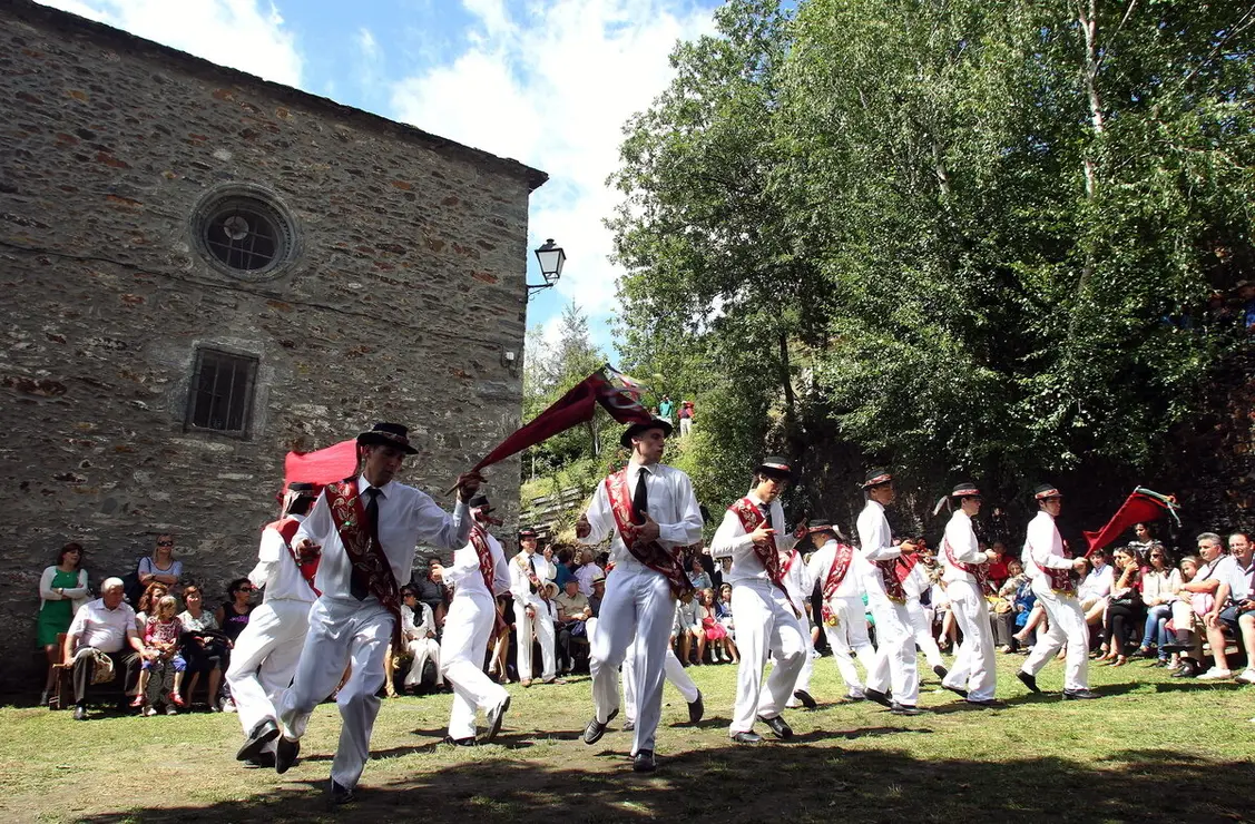 Danzas del Valle de Fornela declaradas como de Interés Turístico Regional
