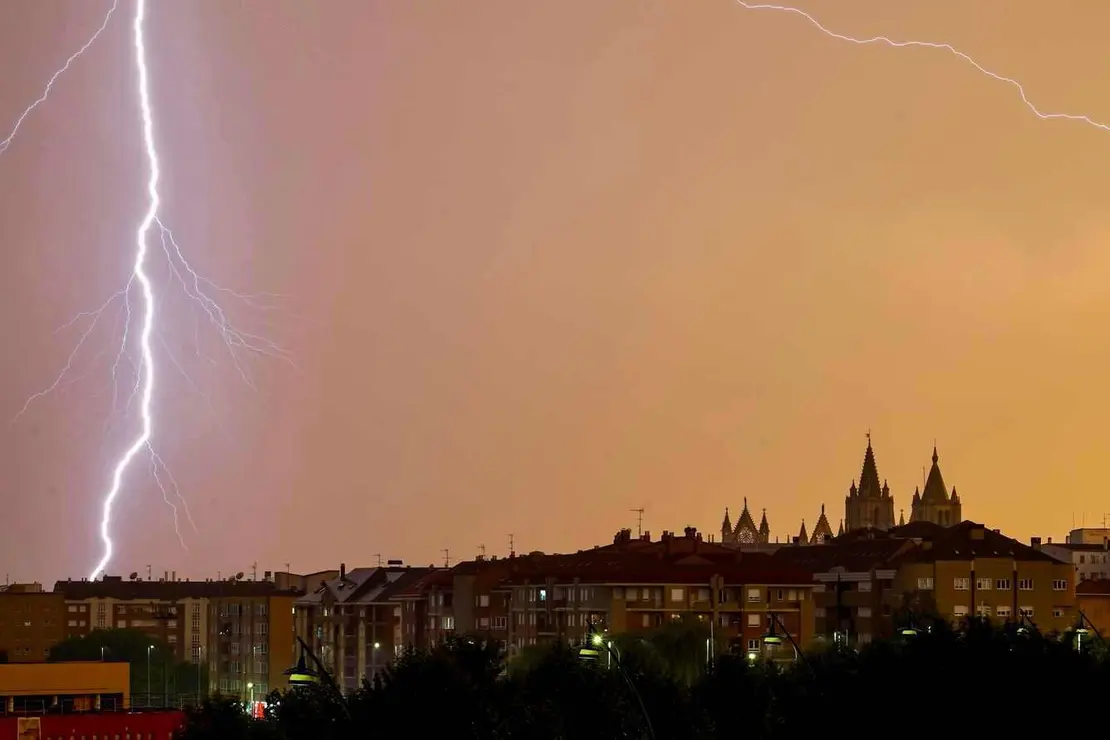 Tormenta en la capital leonesa