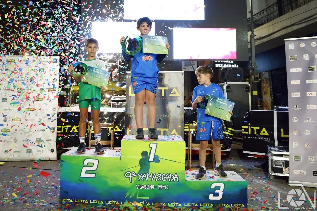 1755308074538_20250815_6_Emtrega_Trofeos (8)