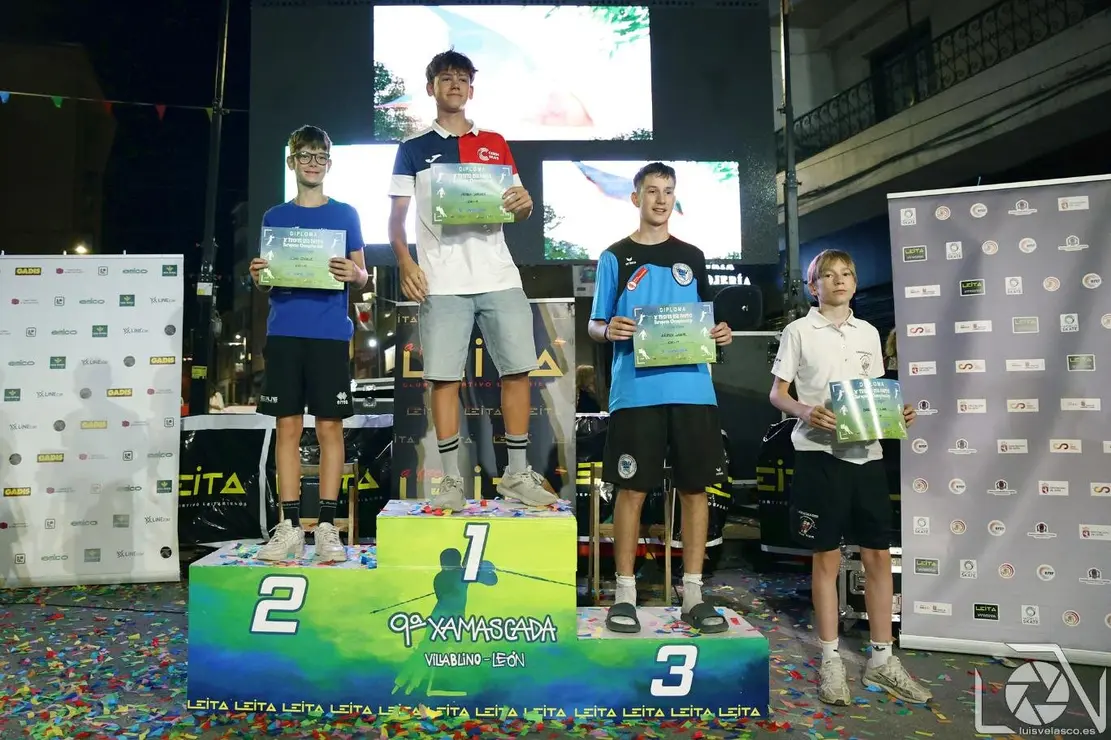 1755308075254_20250815_6_Emtrega_Trofeos (13)