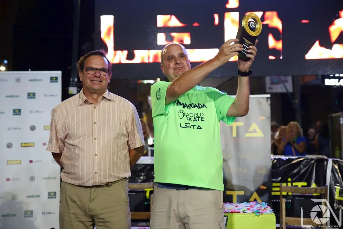 1755308076980_20250815_6_Emtrega_Trofeos (25)