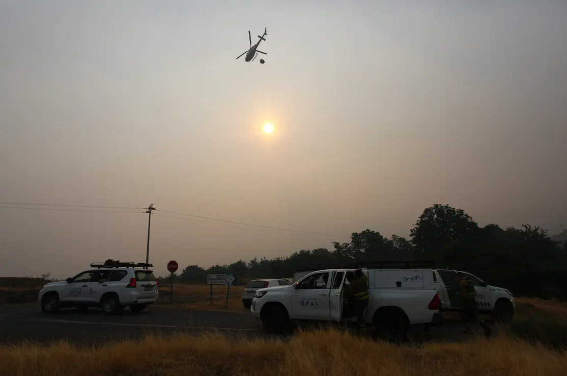 Cuadrillas desplazadas a San Cristóbal de Valdueza (León), para el incendio que afecta a varias pedanías de Ponferrada