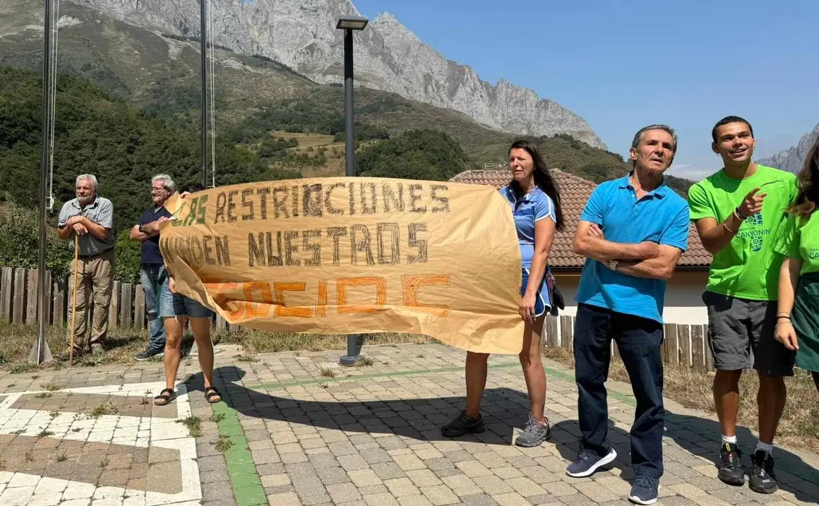 Vecinos del Valle de Valdeón (León) denuncian las “abusivas restricciones de la Junta” por los incendios
