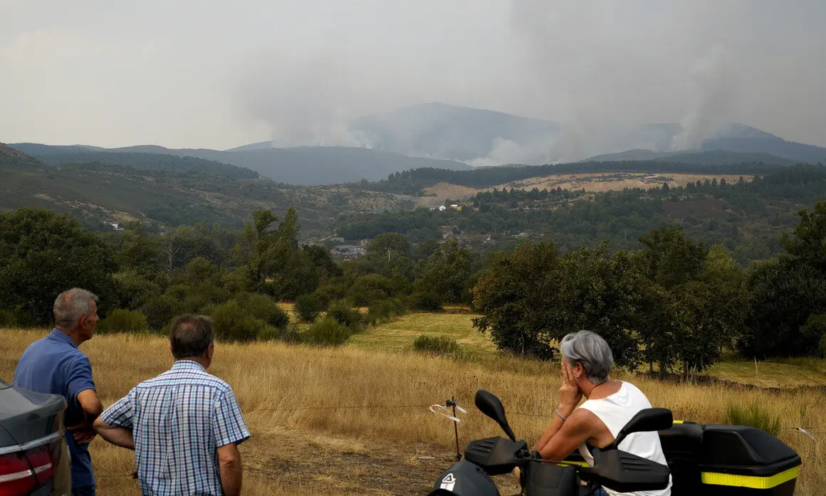 Incendio en Anllares del Sil (León)