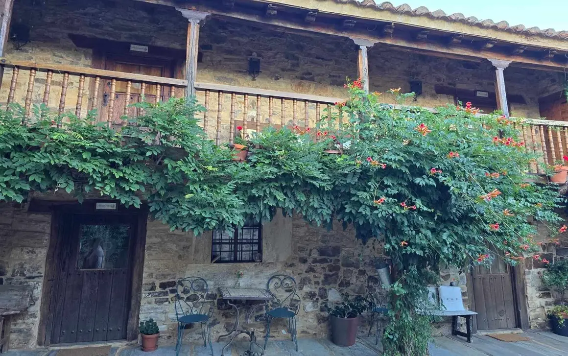 Patios (1)