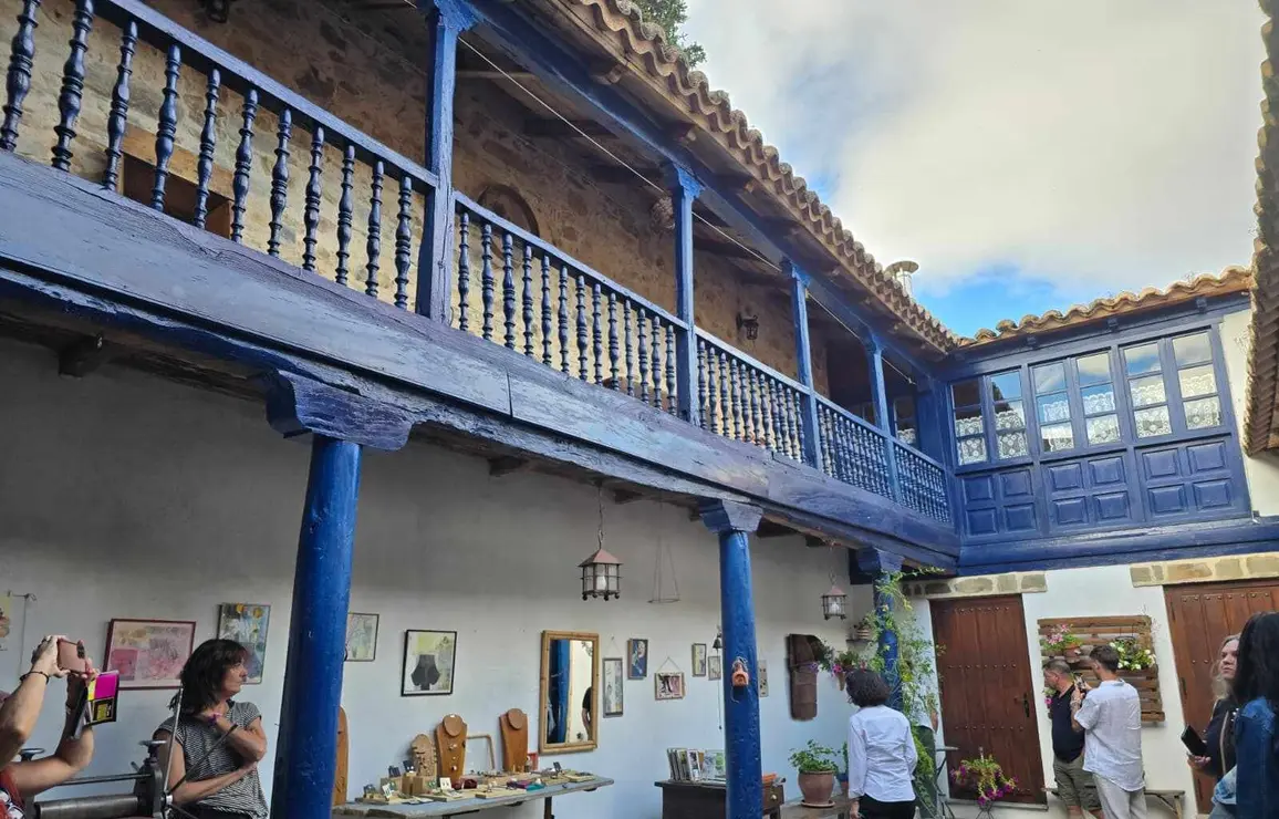 Patios (5)