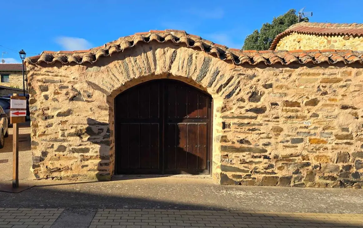 Patios (13)