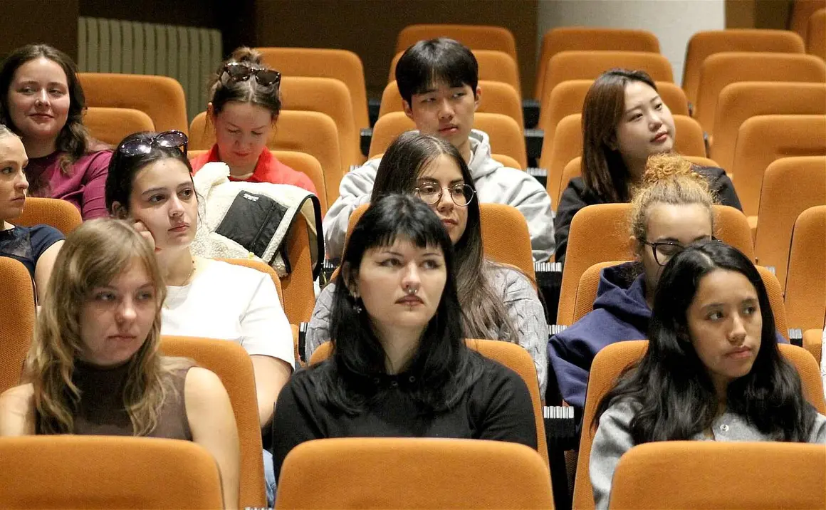 Ule estudiantes internacionales (9)